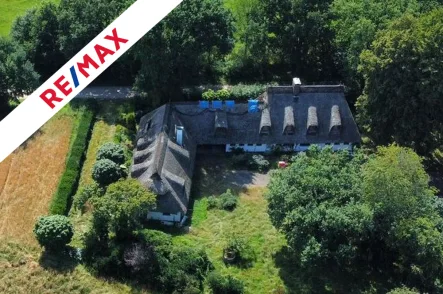 Titelbild - Haus kaufen in Neu Wulmstorf / Daerstorf - Einmalig!Ca. 10.000 m² grüne Idylle am Rande von Hamburg!