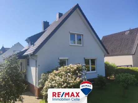 Außenansicht - Haus kaufen in Celle / Westercelle - Einfamilienhaus in Westercelle: Ideale Wohnumgebung für Familien (MA-6296)