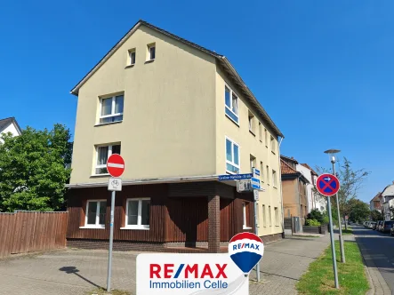 Titelbild - Wohnung mieten in Celle - 2-Zimmer-Wohnung mit EBK in Celle nähe Bahnhof! (AK-1907)