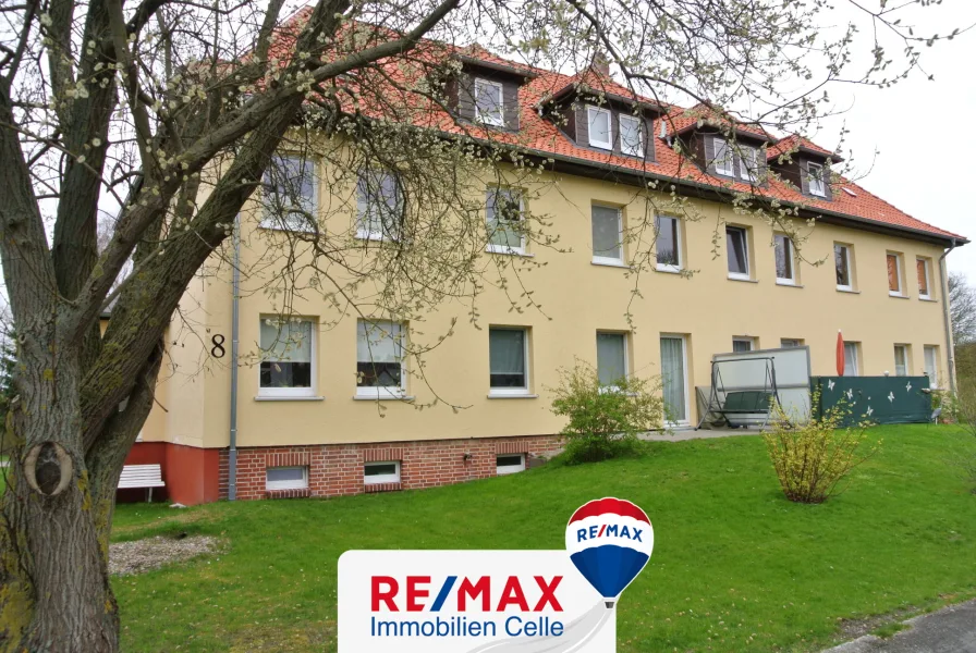 Außenansicht - Wohnung mieten in Wathlingen - 4-Zimmer-Wohnung mit EBK und Terrasse in Wathlingen! (AK-3997)