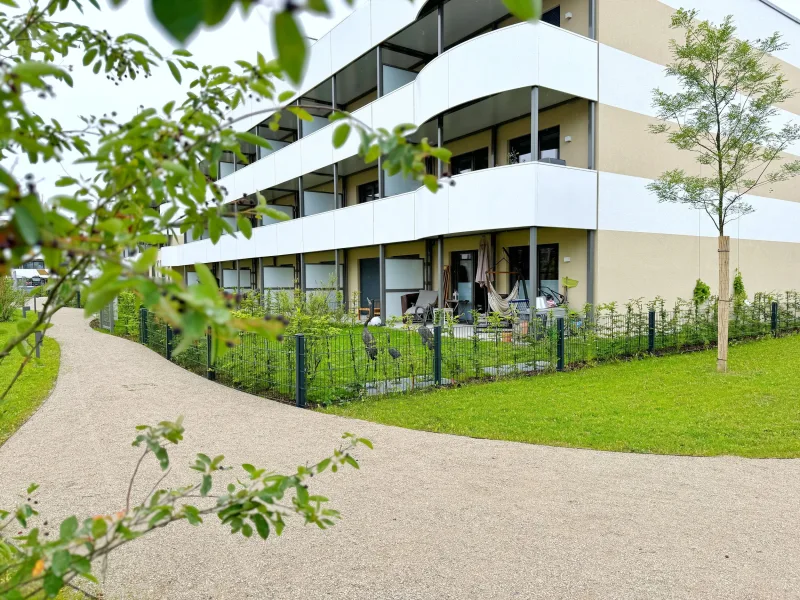 Außenansicht - Wohnung mieten in Sindelfingen - Hier sind Sie Zuhause. Gemütliche 3- Zimmer Wohnung inkl. Einbauküche und Designbad. 