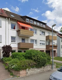 Außenansicht - Wohnung mieten in Stuttgart - Gemütliche 3- Zimmer Wohnung mit Balkon und Blick auf die Felder.