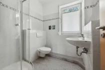 Badezimmer im Erdgeschoss