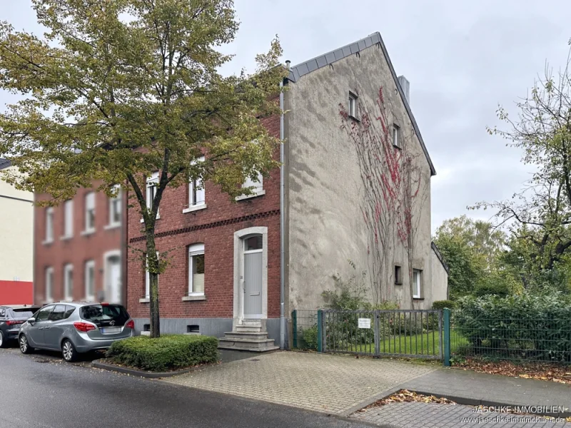  - Haus kaufen in Aachen / Brand - JÄSCHKE - Zweifamilienhaus mit mehreren Baugrundstücken