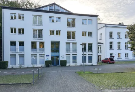 Ansicht Gebäude - Büro/Praxis mieten in Aachen / Kornelimünster - JÄSCHKE - gemütliche Gewerbeeinheit im Herzen von Kornelimünster