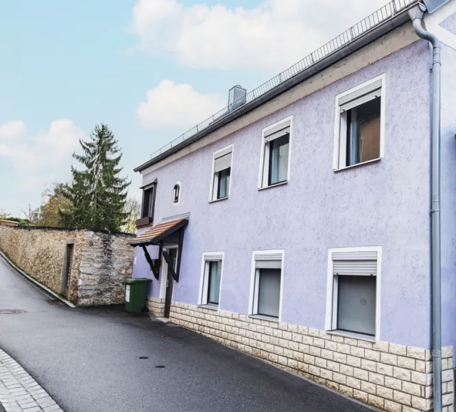Außenansicht - Haus kaufen in Burglengenfeld - Stadtmittendrin!