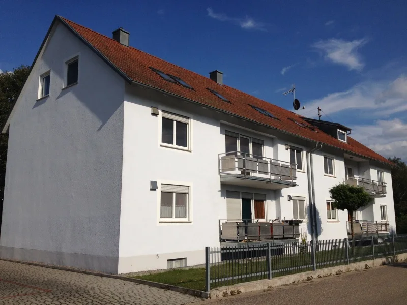  - Wohnung mieten in Nittenau - Großzügige 3-Zimmer-Dachgeschoß-Wohnung in Nittenau-Bergham!