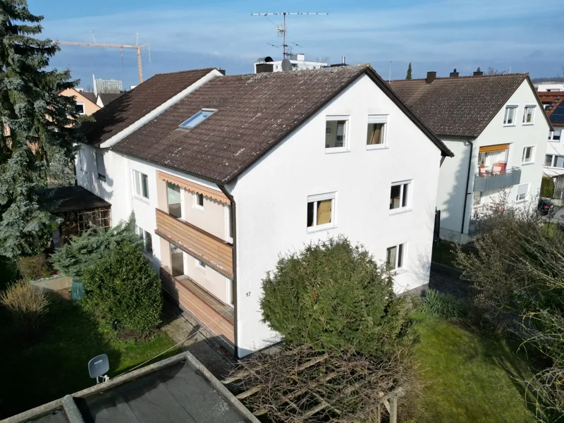 Süd-West-Ansicht - Haus kaufen in Regensburg - Kapitalanleger und Selbstnutzer aufgepasst: Mehrere Generationen unter einem Dach in top Lage