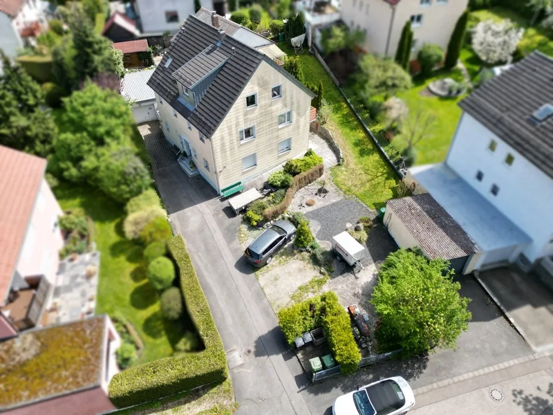 * - Haus kaufen in Regensburg - |Zwei Immobilien - ein Paket!| Einfamilienhaus und Haus mit 3 Wohneinheiten auf großem Grundstück