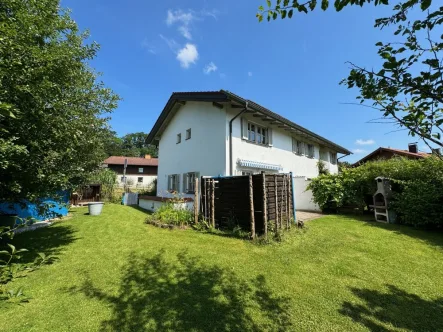 0 - Wohnung kaufen in Stein an der Traun - Charmante Maisonette-Wohnung mit Traumgrundstück!