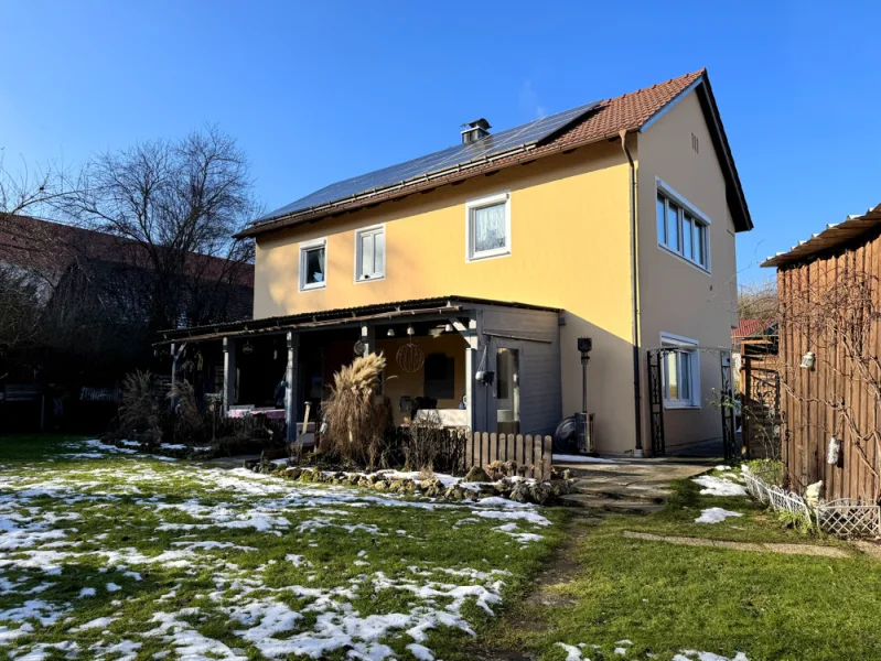 Gartenansicht_Winter_re - Haus kaufen in Beratzhausen - Einziehen und Wohlfühlen!