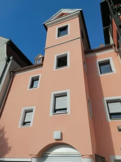 Einzeldenkmal MFH - Haus kaufen in Regensburg - Einzeldenkmal-Besondere Gelegenheit in einzigartiger Lage!