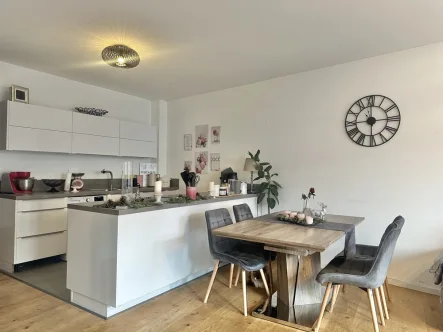  - Wohnung kaufen in Burglengenfeld - “Moderne 3-Zimmer-Wohnung mit großer Terrasse – Perfekt für Familien, Senioren und Kapitalanleger”