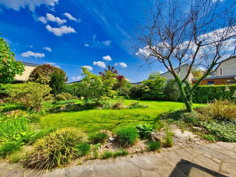 Ihr Garten vor Ihrer Terrasse