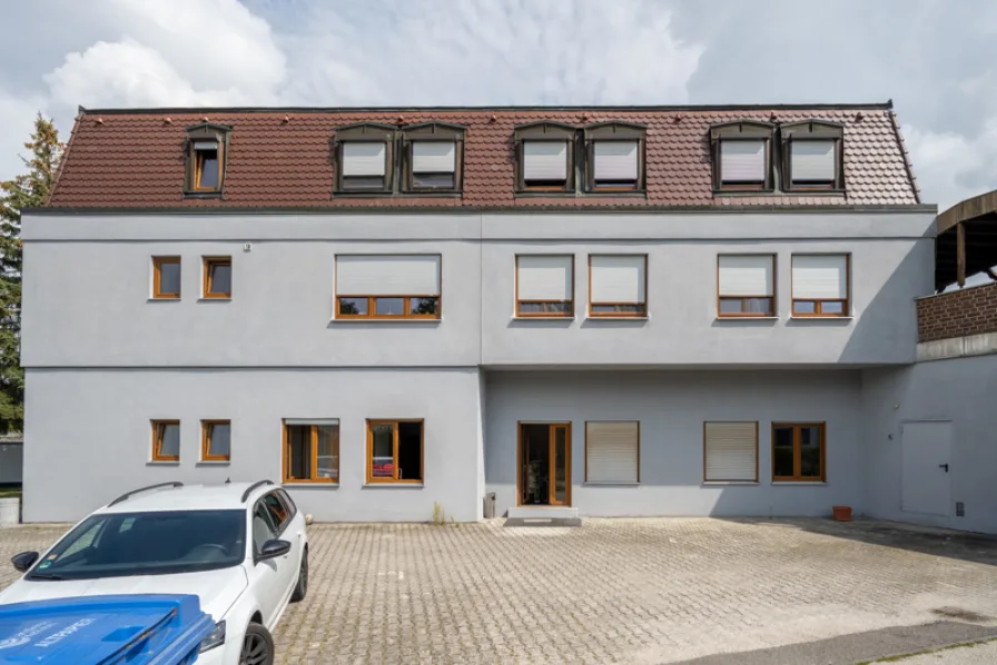 0 - Haus kaufen in Abensberg - Alle Möglichkeiten! Hochinteressantes Wohn- und Geschäftshaus!