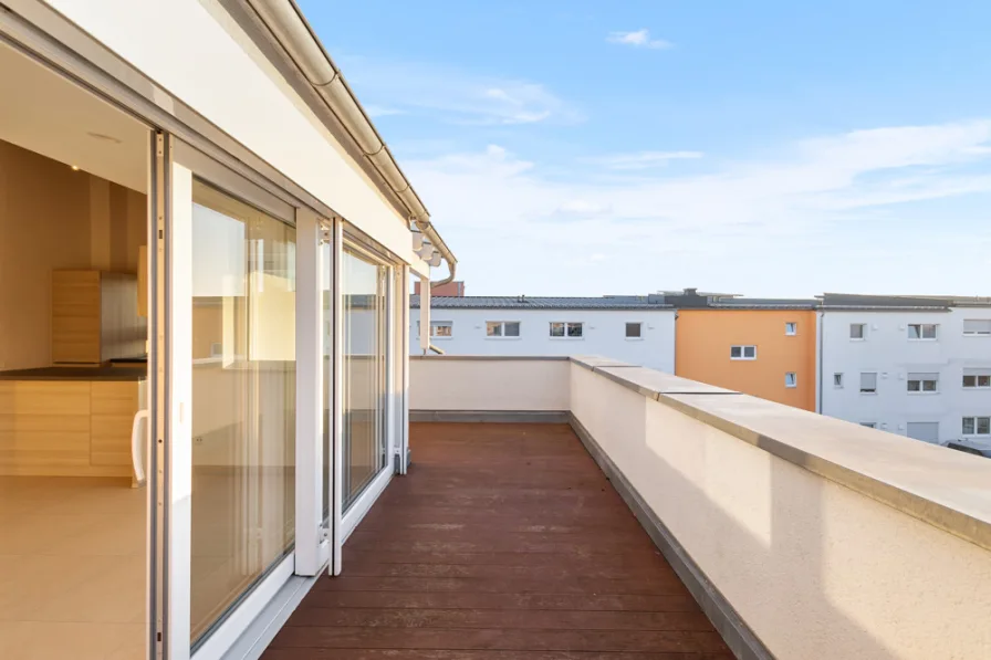 Dachterrasse - Wohnung kaufen in Regensburg - Neuwertige Wohnung mit exklusiver Dachterrasse – Hochwertig, barrierefrei und sofort zu beziehen!"