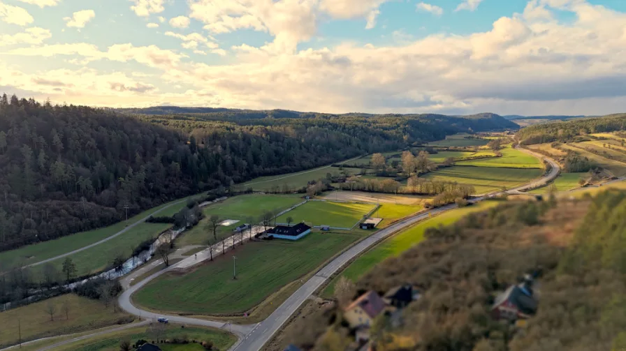 Lauterachtal - Grundstück kaufen in Schmidmühlen - Sonnige Aussichten über dem Lauterachtal