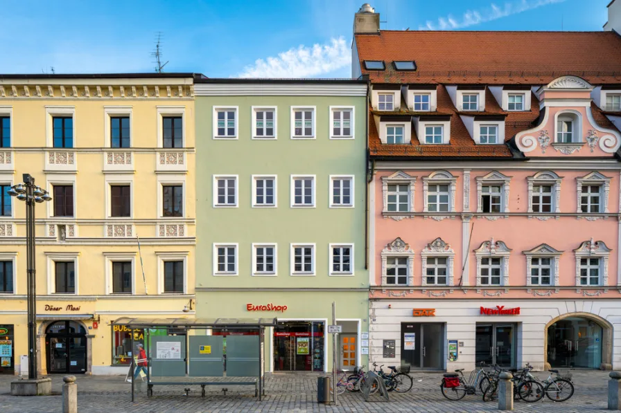 0 Ansicht - Haus kaufen in Straubing - Top Wohn- und Geschäftshaus in der Altstadt - direkt am Ludwigsplatz!