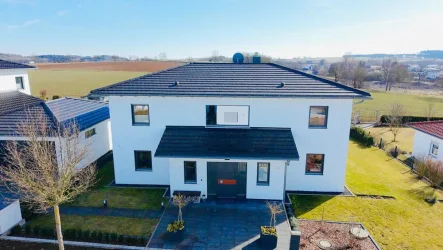 Nordansicht  - Haus kaufen in Oberschneiding - Kaufen. Einziehen. Wohlfühlen.