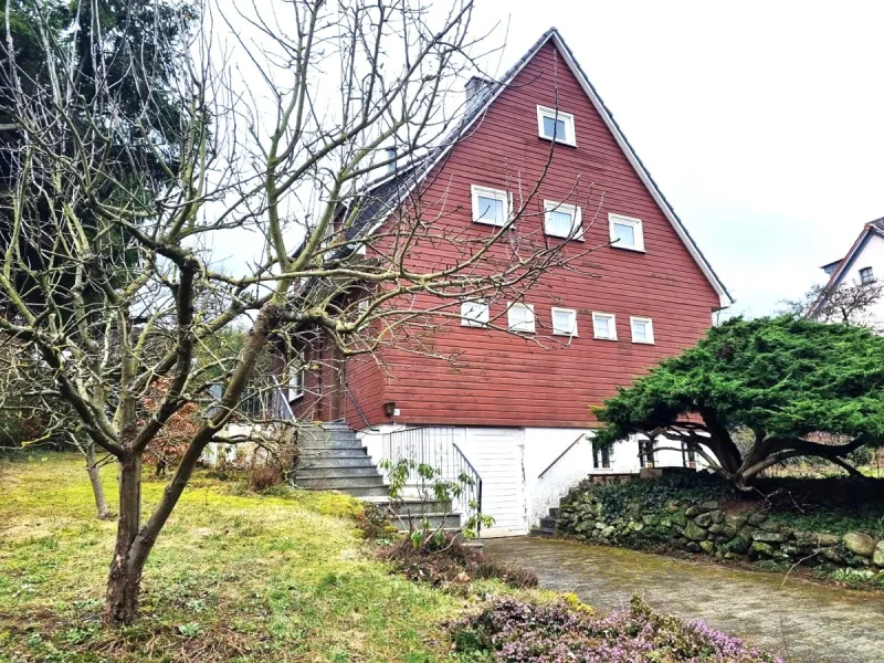 Frontansicht - Haus kaufen in Kassel / Kirchditmold - ***reserviert***Märchenhaftes EFH in Kassel-Kirchditmold