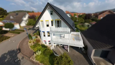 Ansicht - Haus kaufen in Bad Emstal - Energieeffizientes 3 Familienhaus in Bad Emstal-Sand