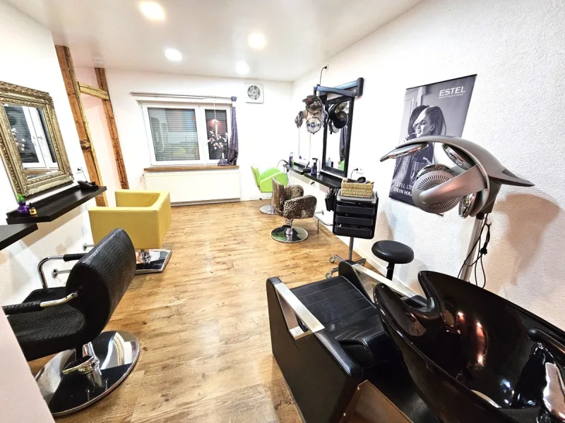 Salon 2 EG