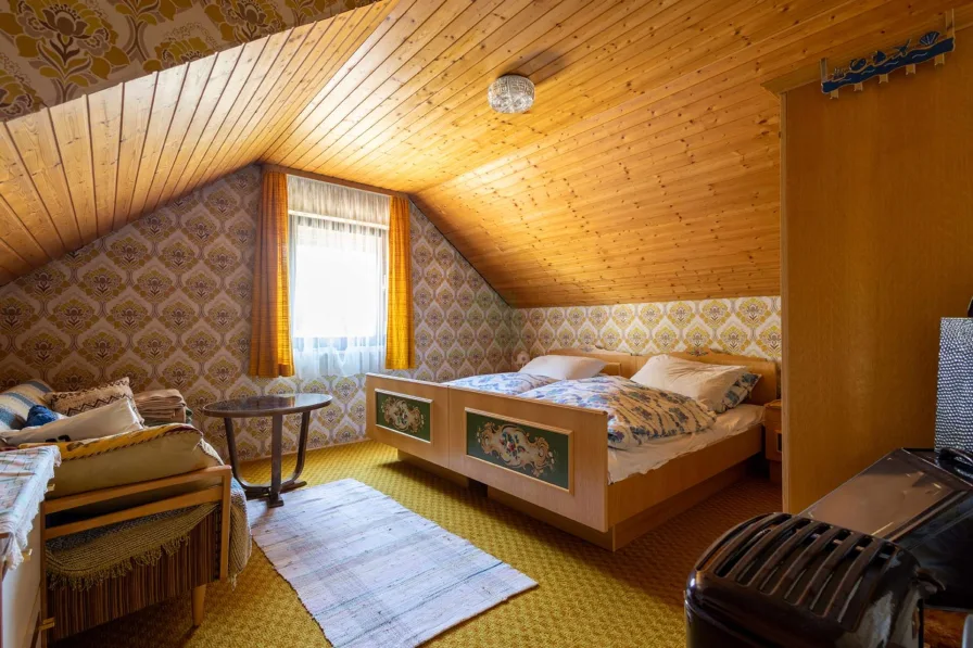 Schlafzimmer DG