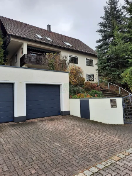 Haus-Doppelgarage - Haus kaufen in Sulzbach-Rosenberg - Exklusive Lage mit beeindruckender Aussicht