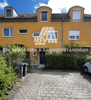 Titelbild - Haus kaufen in Amberg - Junges Reihenmittelhaus in bevorzugter Lage in Amberg