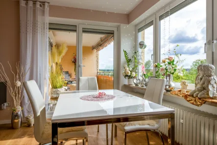 Titel - Wohnung kaufen in Amberg - Die Natur vor der Tür: Top gepflegte 3-Zimmer-Wohnung in Amberg