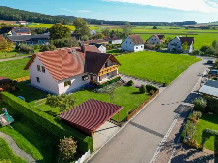 Luftbild - Haus kaufen in Freudenberg - Einfamilienhaus mit Garagenbau in Etsdorf