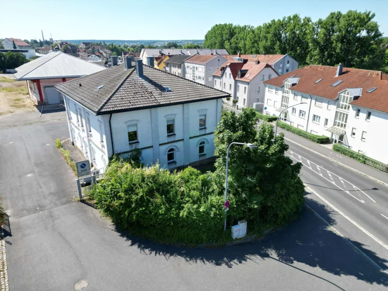 Vorderansicht - Zinshaus/Renditeobjekt kaufen in Amberg - Appartement-/Bürohaus mit 8 Appartements auf projektiertem Grundstück in Amberg