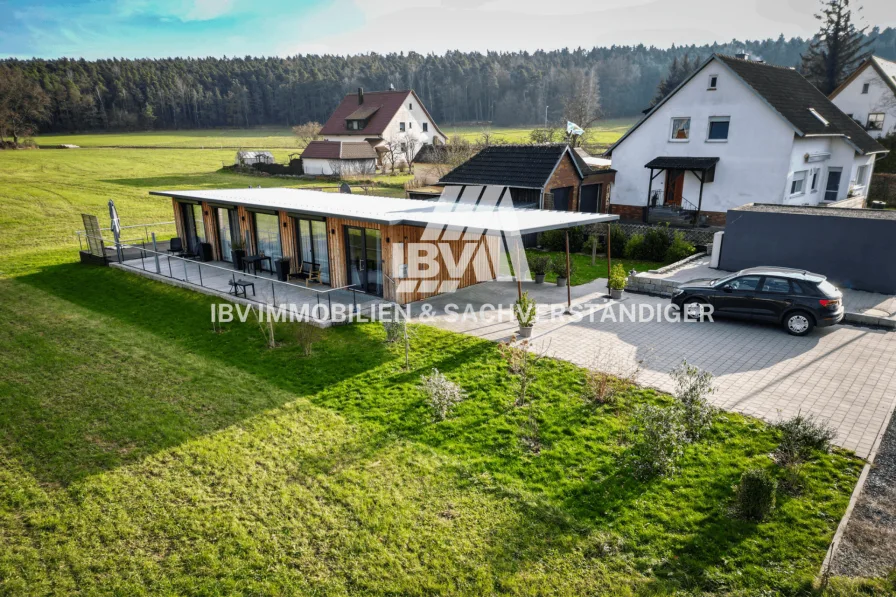 Titelbild - Haus kaufen in Sulzbach-Rosenberg - Minimalistisch, effizient und naturverbunden: Modernes Tiny House aus Holz