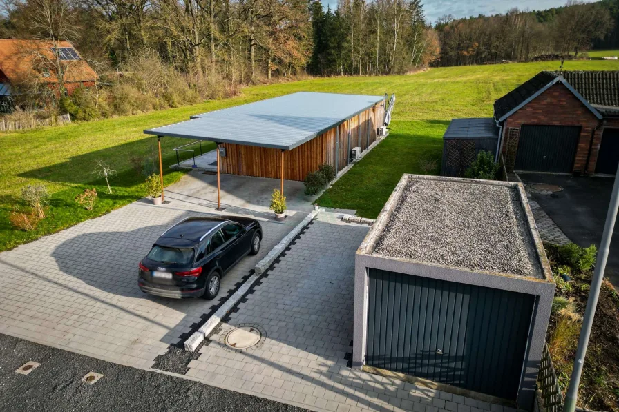 Stellplatz / Garage