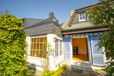 Ansicht vom Garten - Haus kaufen in Reutlingen - Wunderschönes Reihenhaus mit Garten