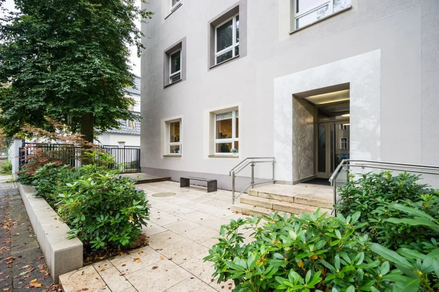 Eingangsbereich - Zinshaus/Renditeobjekt kaufen in Berlin - Eigentumswohnung als Kapitalanlage (vermietet)