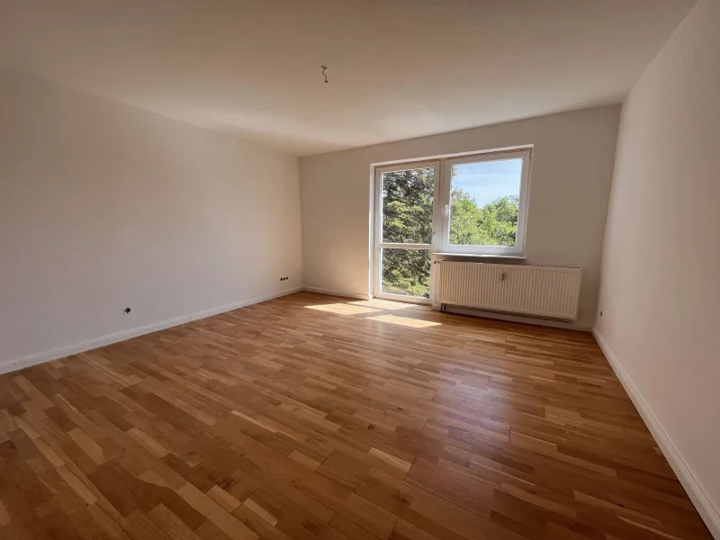 Wohnzimmer  - Wohnung kaufen in Peenemünde - 4 Zimmer -bezugsfrei- sofort / Peenemünde