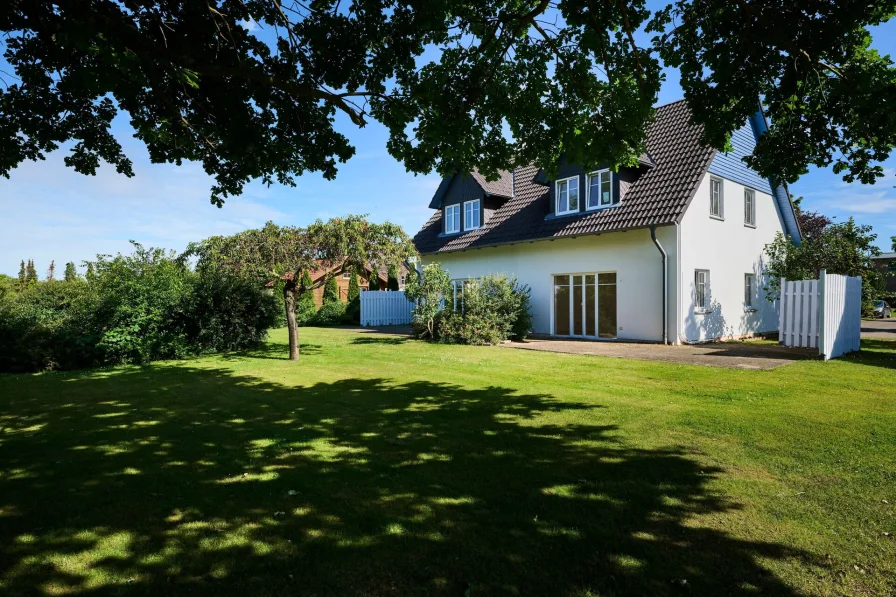 Aussenansicht  - Haus kaufen in Dargen - Ihr (Ferien) Haus auf der Ostseeinsel Usedom - frisch saniert und bezugsfertig