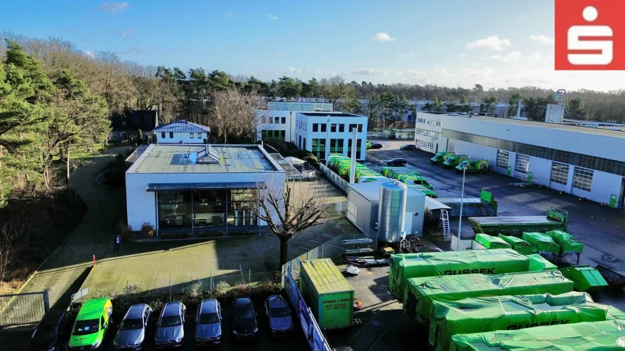 Blick von ProHaus-Halle - Halle/Lager/Produktion kaufen in Nordhorn - Gewerbegrundstück mit Produktionshallen, Ausstellungshallen, Verwaltung etc. in Nordhorn