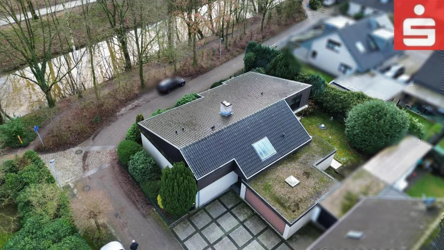  - Haus kaufen in Nordhorn - Wunderschöner Bungalow mit direktem Kanalblick in Nordhorn