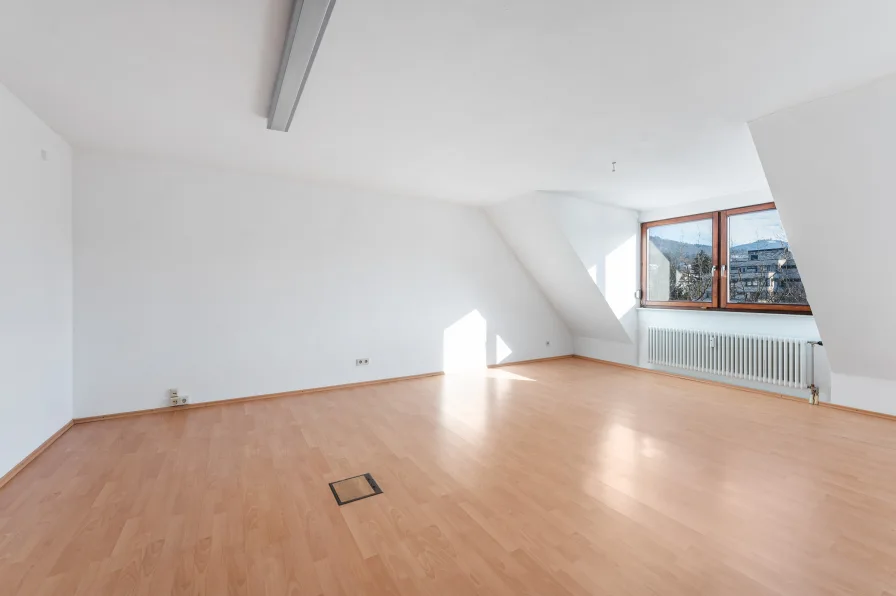 Zimmer 1 - Wohnung kaufen in Baden-Baden - Interessante Kapitalanlage oder ideal als Maisonette