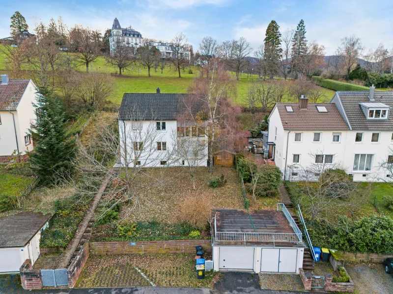  - Haus kaufen in Baden-Baden - Zweifamilienhaus auf großem Grundstück in erstklassiger Lage