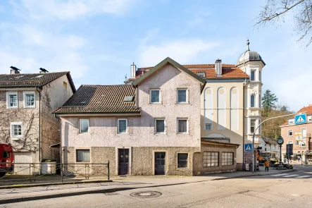  - Haus kaufen in Baden-Baden - Hübsches Dorfhaus mit viel Platz und Werkstatt