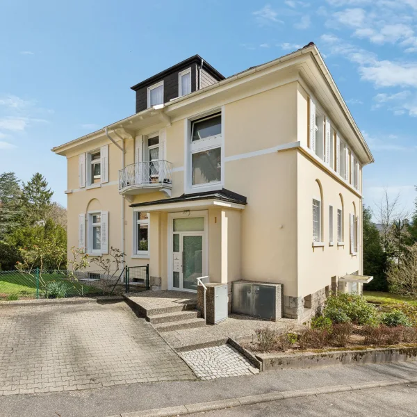 - Wohnung kaufen in Baden-Baden - Luxuriöse Wohnung in sonniger Lage