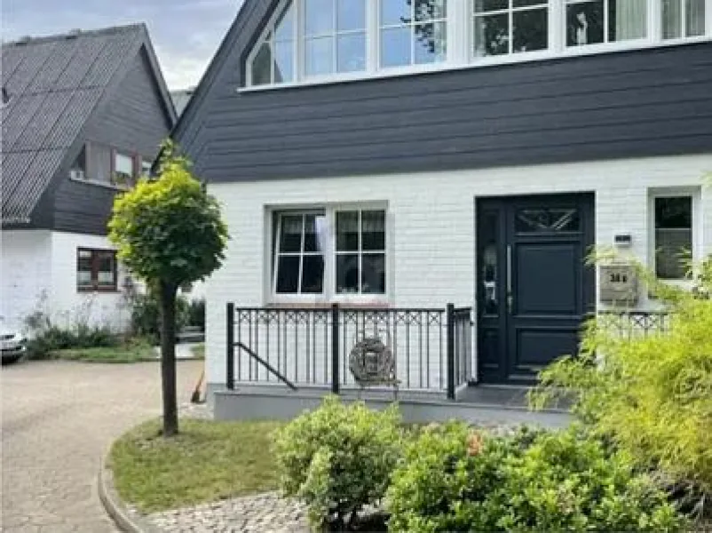  - Haus kaufen in Hamburg Rahlstedt - TOP MODERNISIERT- IHR NEUER TRAUM IN MEIENDORF