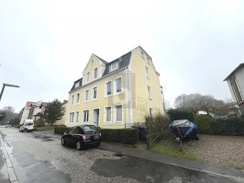  - Haus kaufen in Kiel - SOLIDE 4,75% RENDITE IM GEFRAGTEN WOHNQUARTIER