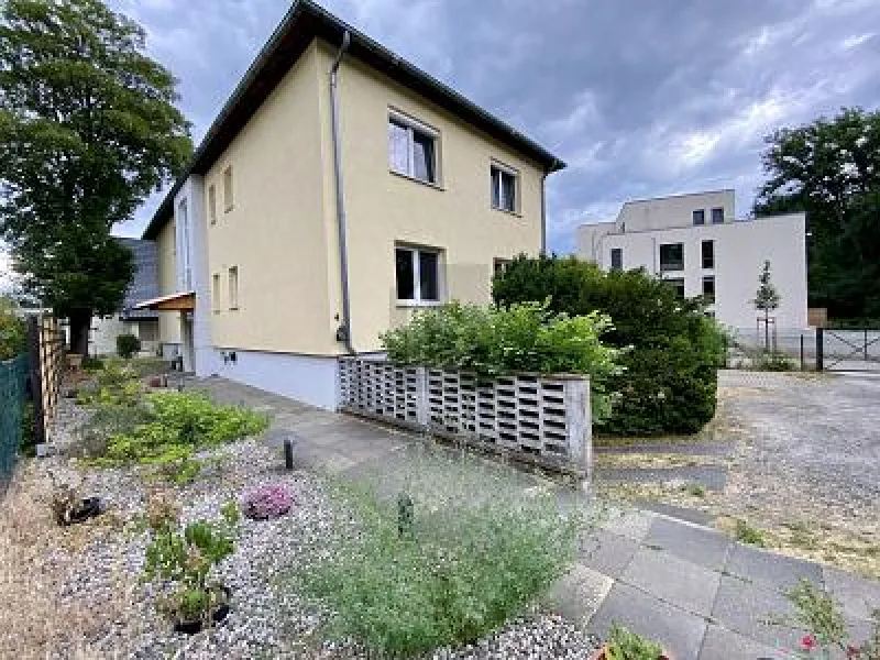  - Haus kaufen in Berlin-Wittenau - PROFITABLE INVESTITION ODER EIGENNUTZUNG 