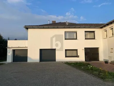  - Haus kaufen in Felsberg - PERFEKTES ZUHAUSE: 6 ZIMMER, 2 CARPORTS, 2 GARAGEN