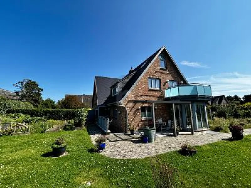  - Haus kaufen in Wenningstedt - MODERNE WOHNIDYLLE AUF DER INSEL