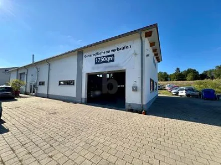  - Halle/Lager/Produktion kaufen in Zimmern ob Rottweil - RAUM FÜR AUTOTRÄUME  WACHSTUM UND VISIONEN!